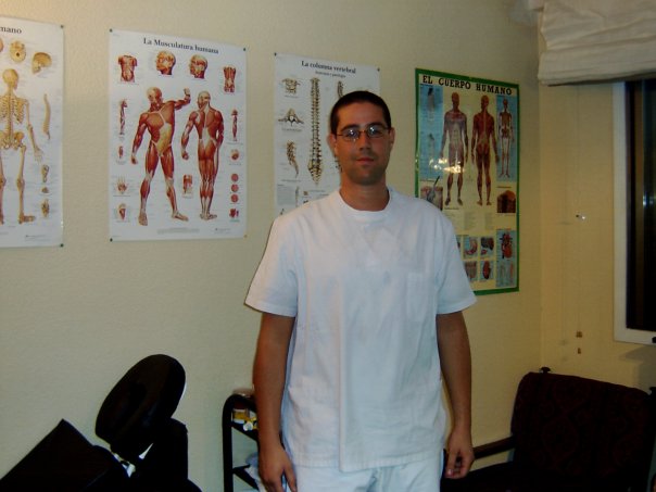 205547_1037023289676_2707_n